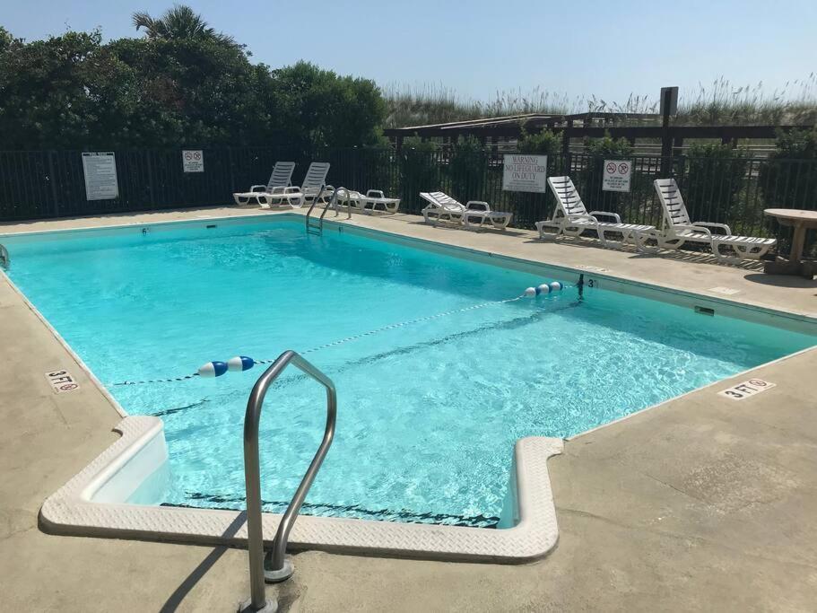 Oceanfront * Pool * Elevator * Boardwalk Appartement Carolina Beach Buitenkant foto
