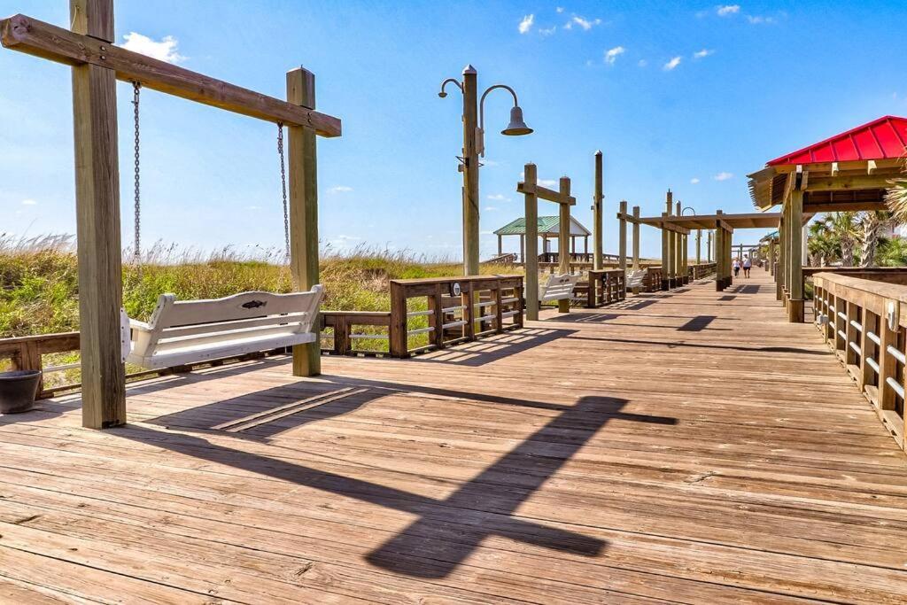 Oceanfront * Pool * Elevator * Boardwalk Appartement Carolina Beach Buitenkant foto